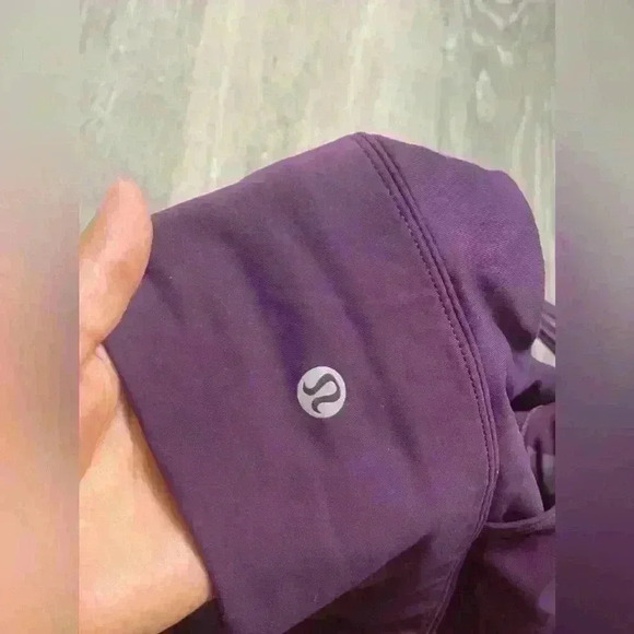 Lululemon Double Tap Bra II size 6
Darkest Magenta - Picture 11 of 12